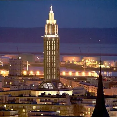 Appartement Le Loft 1936 : Centre-ville + Parking Prive *